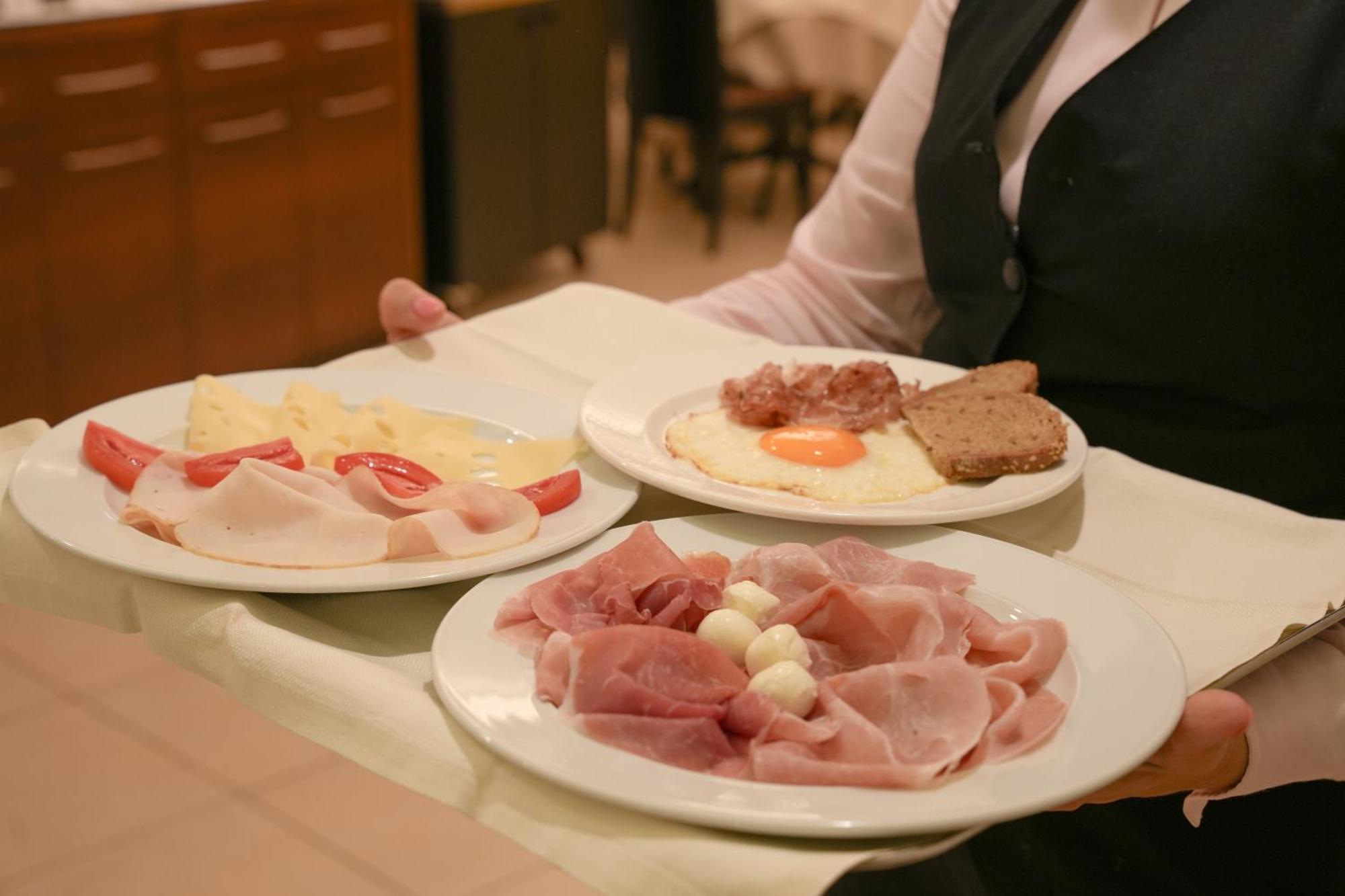 Hotel Europa Reggio nell'Emilia Esterno foto