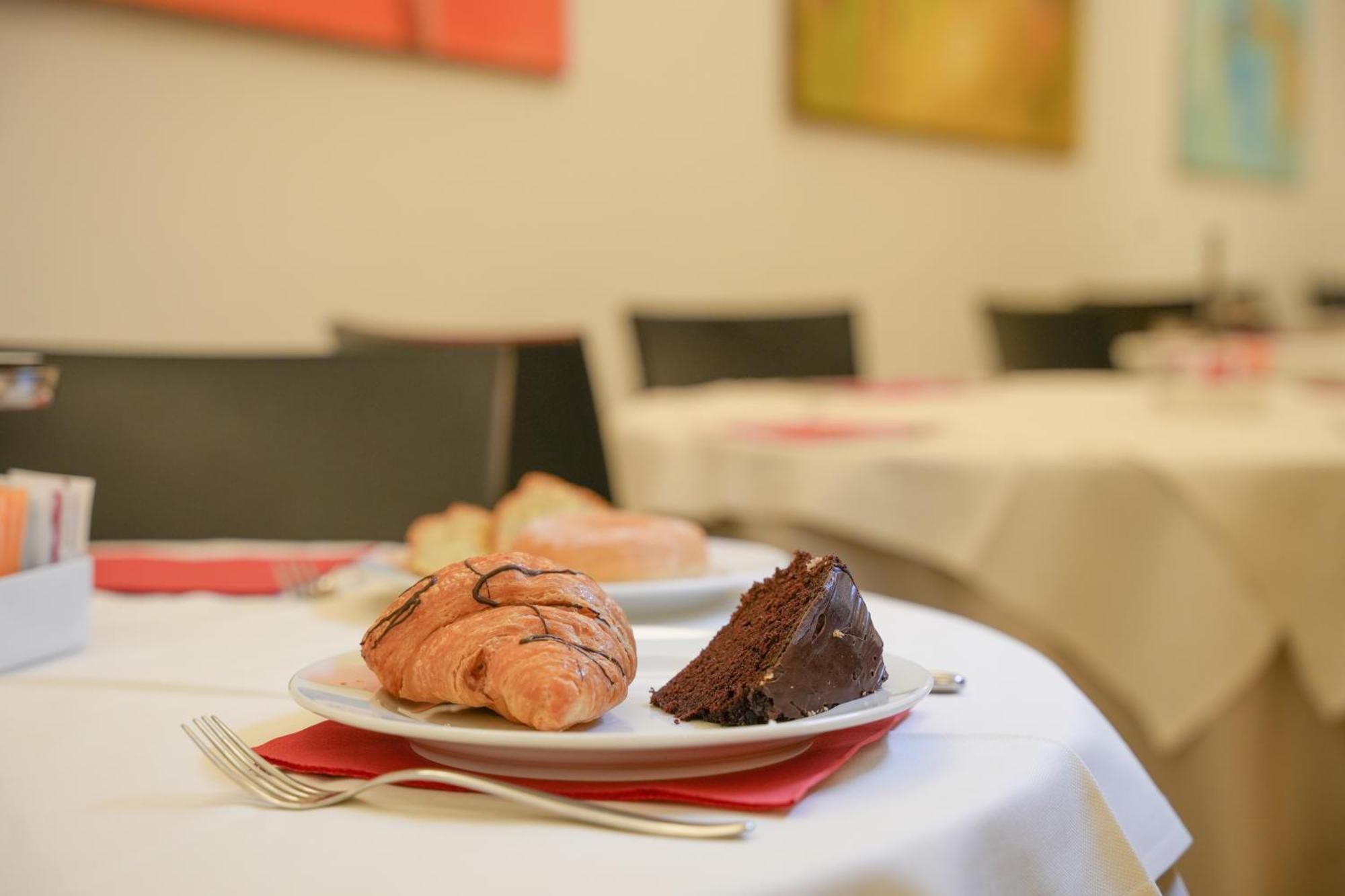 Hotel Europa Reggio nell'Emilia Esterno foto