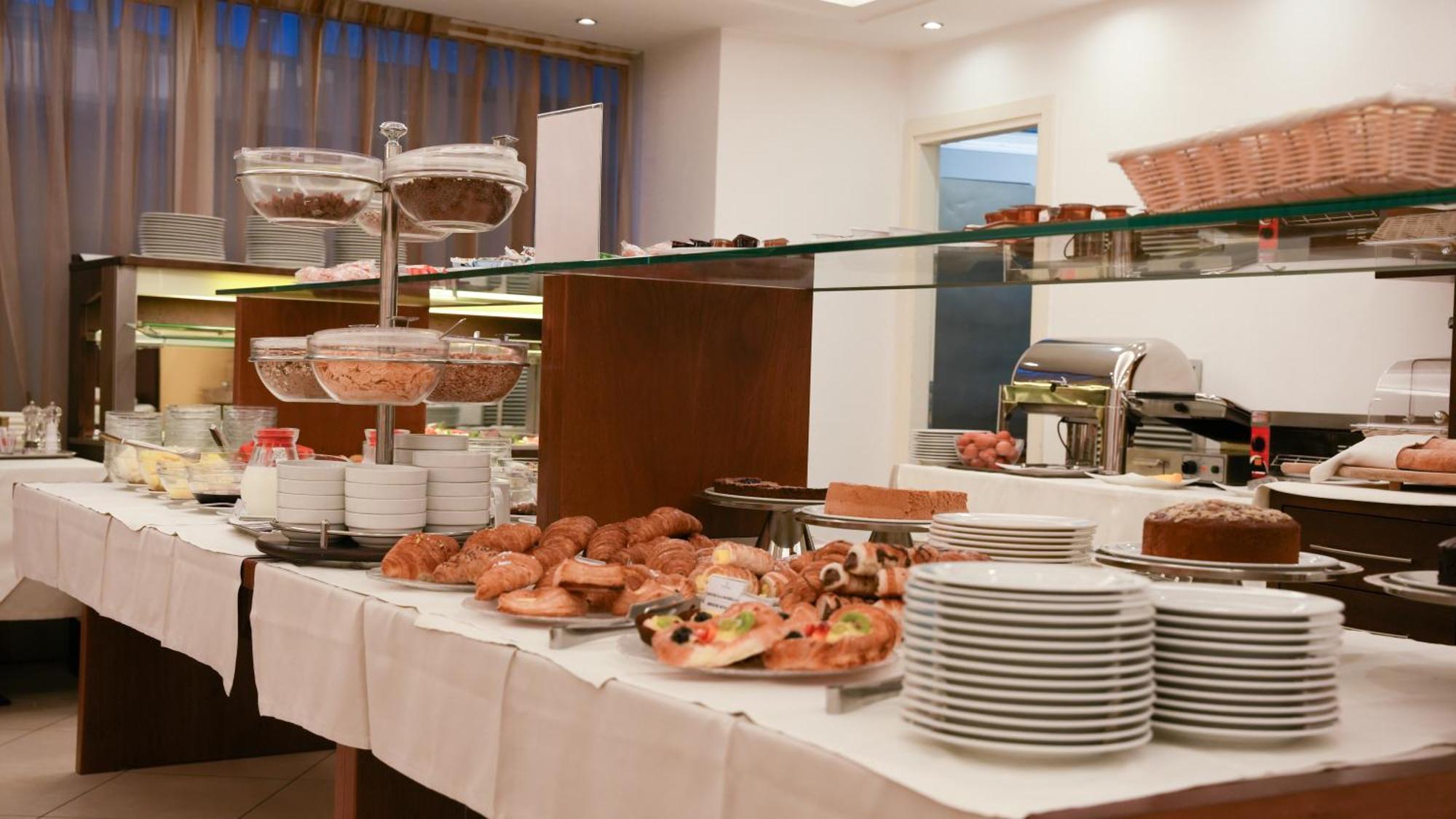Hotel Europa Reggio nell'Emilia Esterno foto