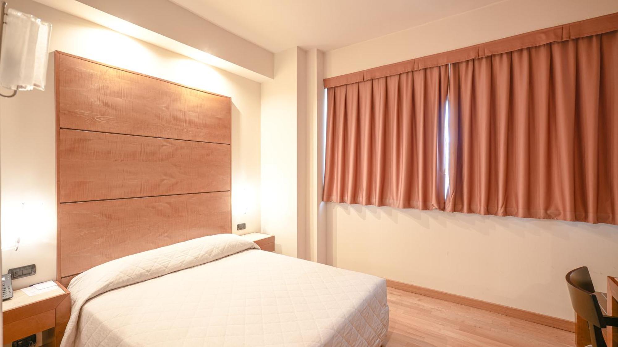 Hotel Europa Reggio nell'Emilia Esterno foto