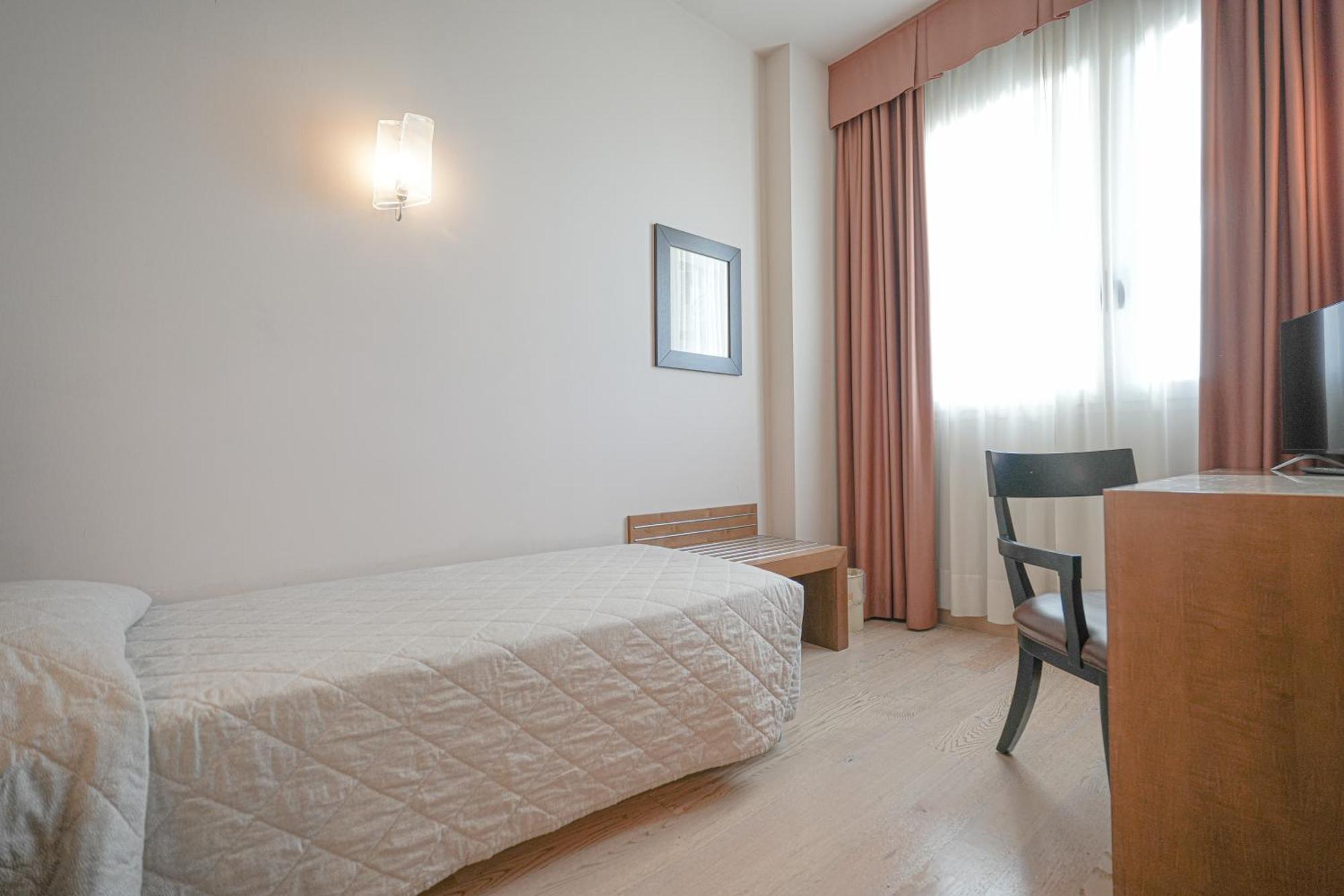 Hotel Europa Reggio nell'Emilia Esterno foto