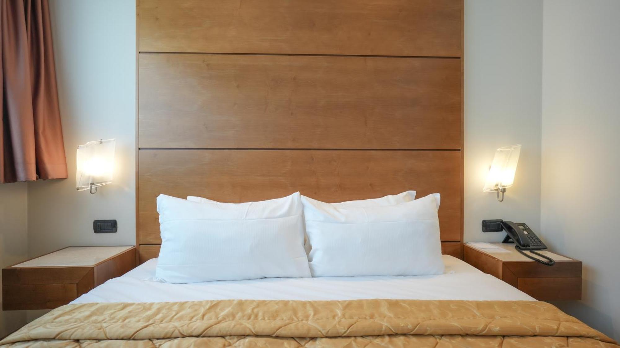 Hotel Europa Reggio nell'Emilia Esterno foto